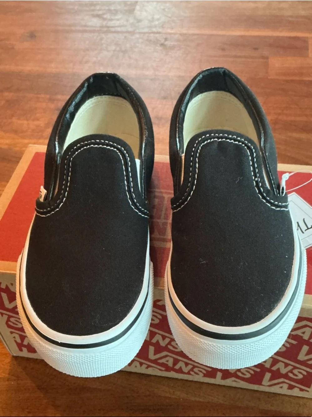 Vans NWT original kids 12 slip on sneakers - Picture 4 of 6